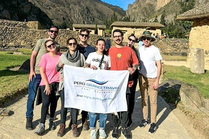 Full-Day Sacred Valley Tour from Cusco: Pisac, Ollantaytambo & Chinchero photo 2