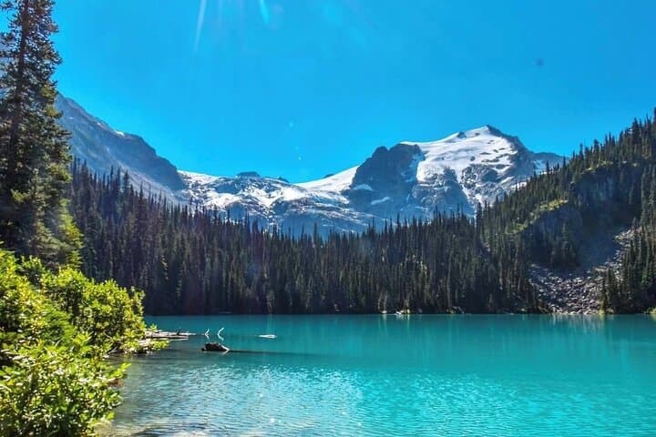 Private Joffre Lakes Day Hike from Vancouver — Glacier-Fed Lakes & Matier Glacier Views photo 5