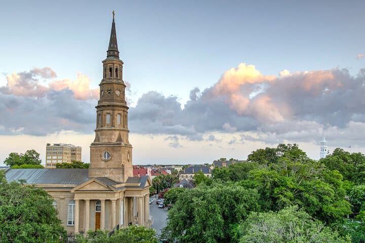 Charleston Architectural Walking Tour: Historic Churches, Battery Mansions & Preservation Stories photo 1