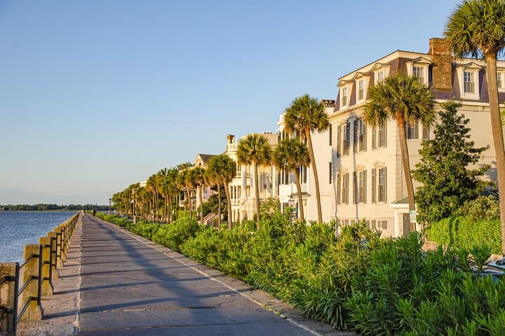 Charleston Architectural Walking Tour: Historic Churches, Battery Mansions & Preservation Stories photo 2