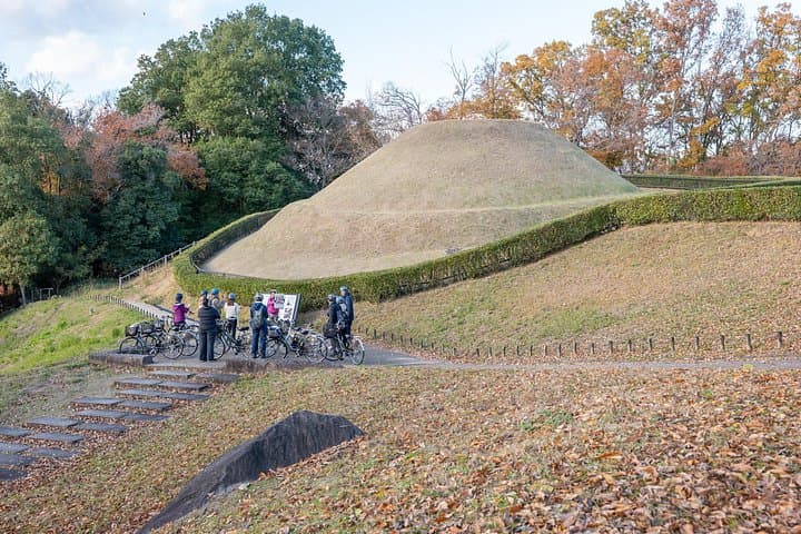 Cycle Asuka: E-Bike Tour of Japan’s Ancient Kofun and Temples photo 2