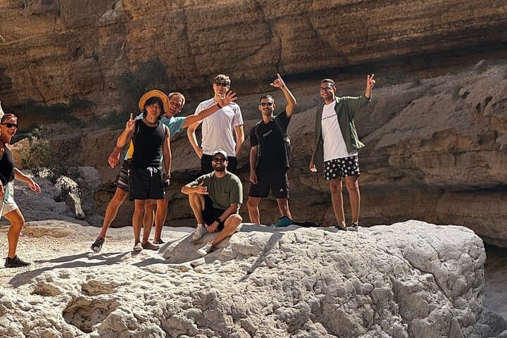 Wadi Shab & Sinkhole: Full-Day Guided Hike and Swim from Muscat photo 4