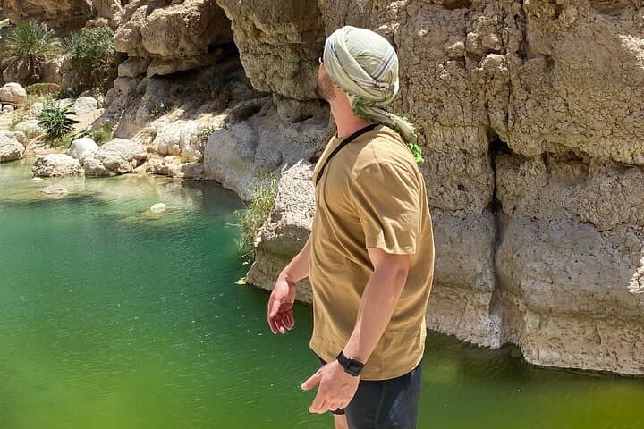 Wadi Shab & Sinkhole: Full-Day Guided Hike and Swim from Muscat photo 5