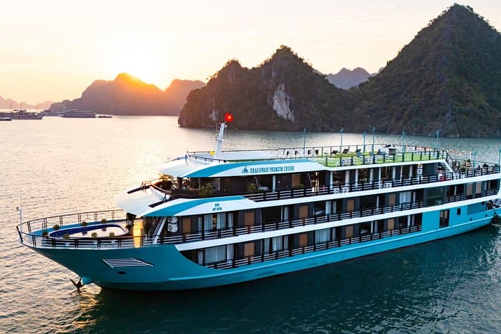 Luxury 2-Day Cruise in Halong & Lan Ha Bay: Kayaking, Caves & Floating Villages photo 2