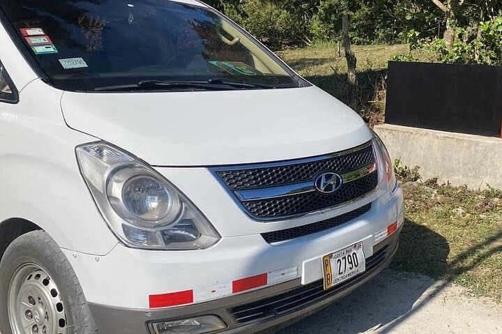 Monteverde to Tamarindo Shuttle: Scenic Route 1 Transfer via Liberia