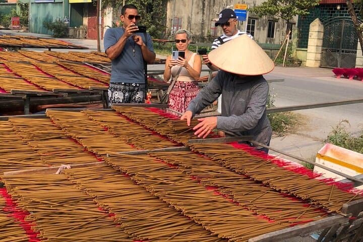 Hanoi to Tam Coc & Hoa Lu: Private Luxury Day Trip to Quang Phu Cau Incense Village photo 4