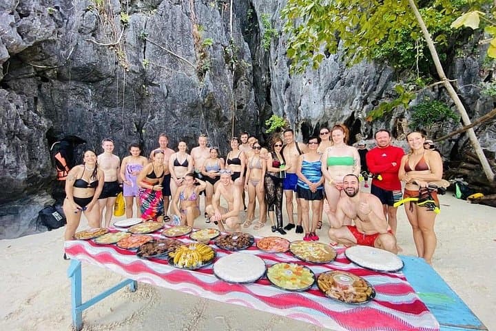 El Nido Tour A: Big Lagoon, Secret Lagoon & Island-Hopping Day Trip photo 4