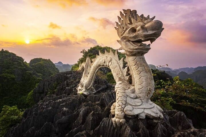Ninh Binh Day Tour: Bai Dinh, Trang An Boat Ride & Mua Cave Views photo 3