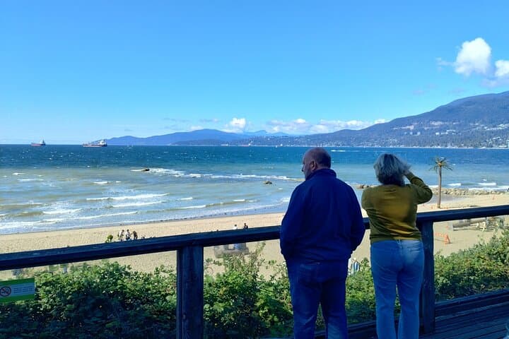 Stanley Park VIP Car Tour: Small-Group Comfort & Best Sights in 2 Hours photo 2