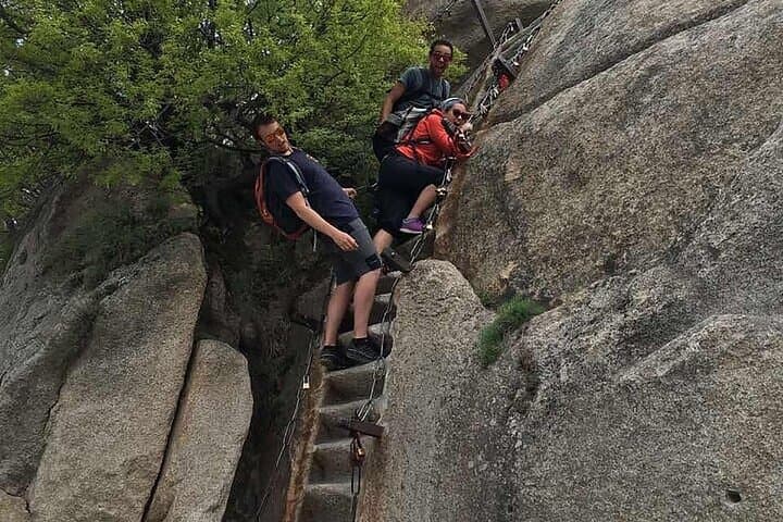 Conquer Mt. Huashan: Xi’an One-Day Mini Group Hike with Cable Car photo 5