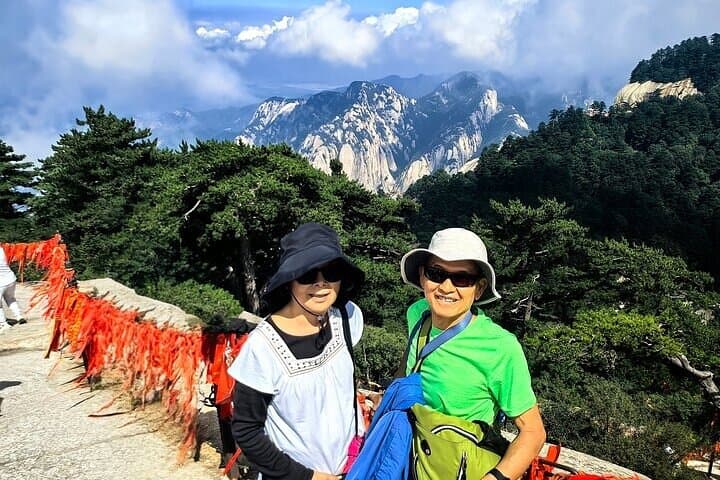 Conquer Mt. Huashan: Xi’an One-Day Mini Group Hike with Cable Car photo 6