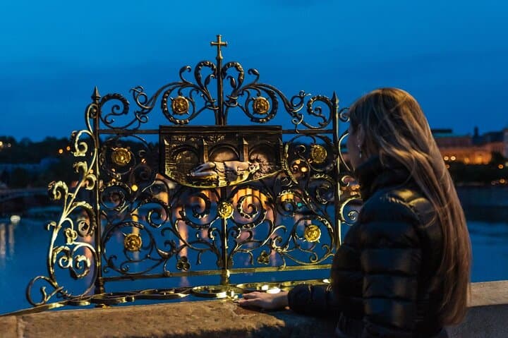Private Personalized Prague Night Walking Tour with Local Guide photo 4