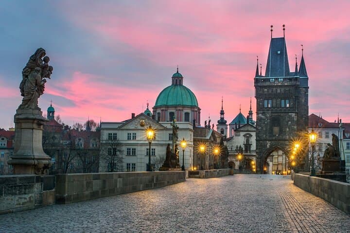Private Personalized Prague Night Walking Tour with Local Guide photo 5