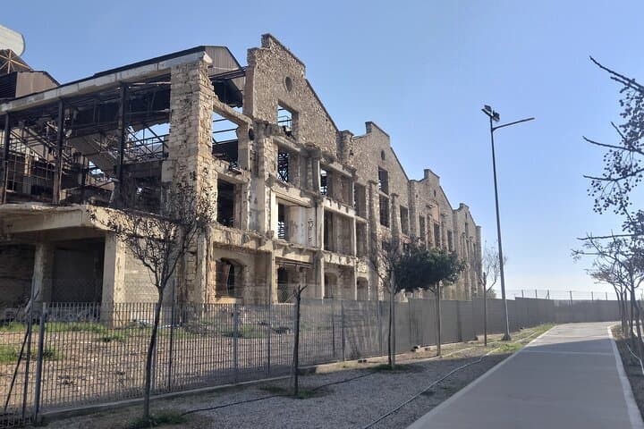 Piraeus Refugees Tour — Asia Minor Catastrophe Walking Experience & Tavern Lunch photo 2