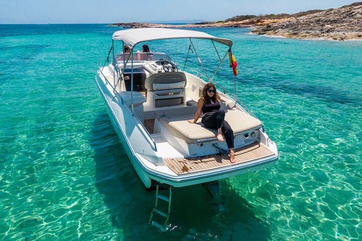 8-Hour Private Cranchi E30 Charter to Formentera from Ibiza photo 4