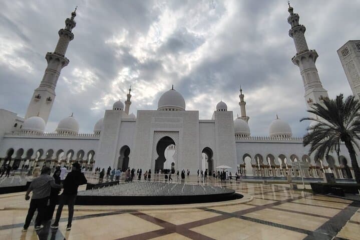 Abu Dhabi Full-Day Private Tour: Grand Mosque, Heritage & Ferrari Views photo 6
