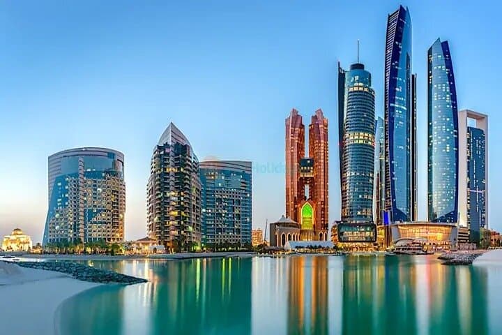 Full-Day Private Abu Dhabi Sightseeing Tour: Sheikh Zayed Mosque, Emirates Palace & Corniche photo 2