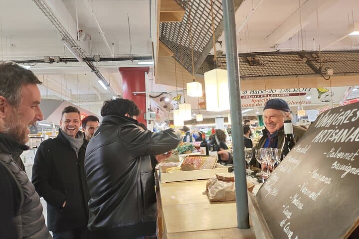Bordeaux Market Tasting: Morning Food Tour & Wine Sampling photo 2