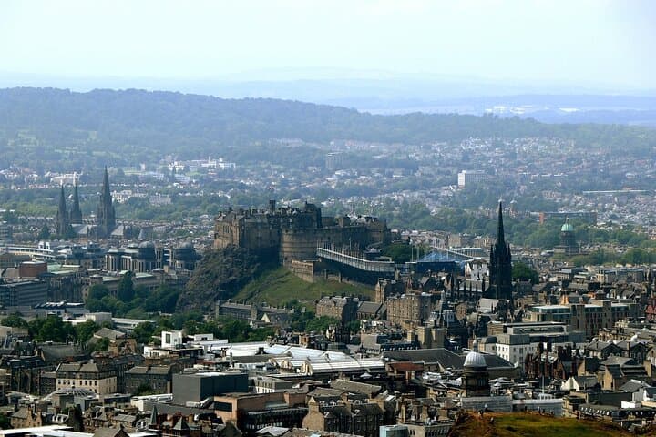 Private Edinburgh Pub Walking Tour: Historic Pubs of Old Town photo 2