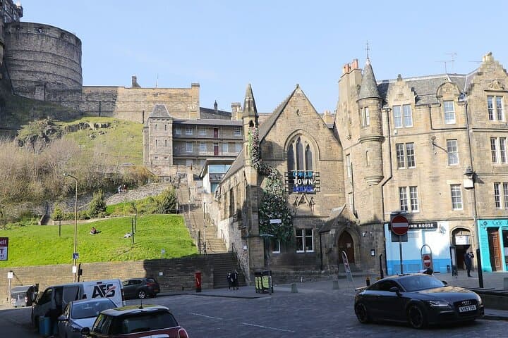 Private Edinburgh Pub Walking Tour: Historic Pubs of Old Town photo 5
