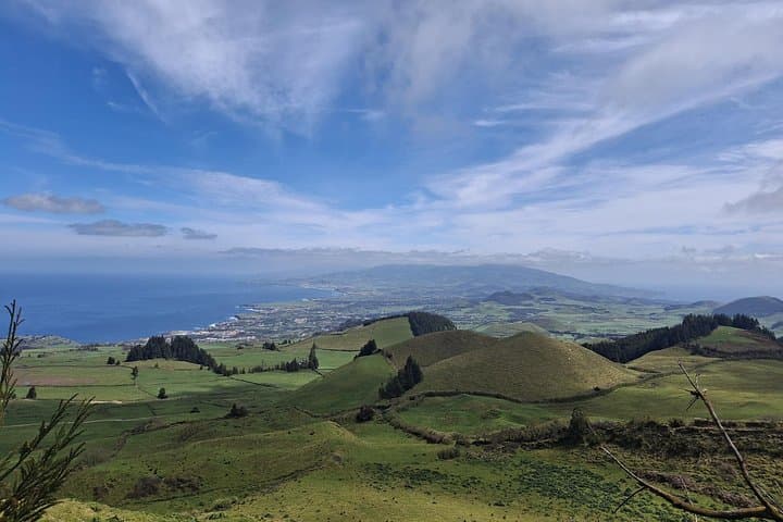 Jeep Tour of Sete Cidades Volcano Crater and Twin Lakes (Azores) photo 4
