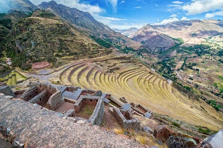 Sacred Valley VIP Full-Day Tour: Moray, Maras, Ollantaytambo & Pisac photo 3