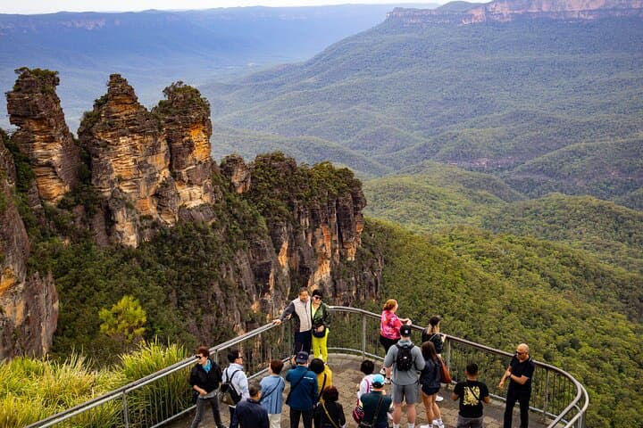 Blue Mountains Day Tour: Sydney Zoo, Scenic World & Three Sisters photo 3