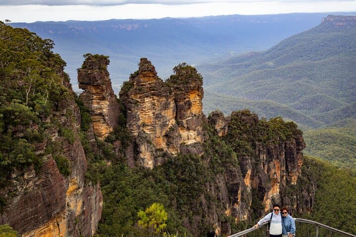 Blue Mountains Day Tour: Sydney Zoo, Scenic World & Three Sisters