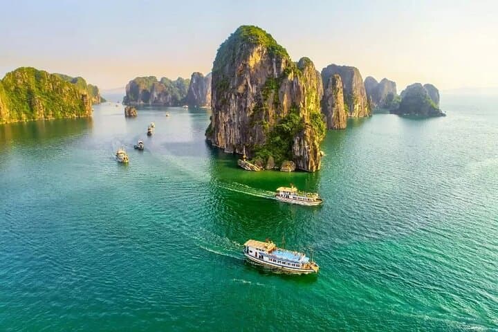 Bai Tu Long Bay 3D2N Cruise: Kayaking, Caves & Floating Villages photo 4