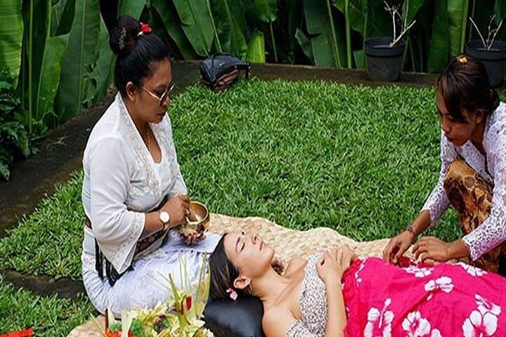 Ubud Sound Healing with a Balinese Shaman — 1‑Hour Sacred Session