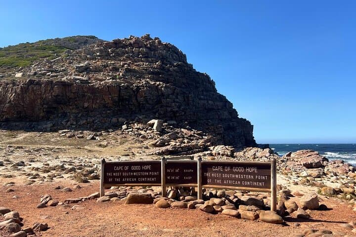 Cape Town Coastal Adventure: Bo-Kaap, Cape Point & Boulders Penguins