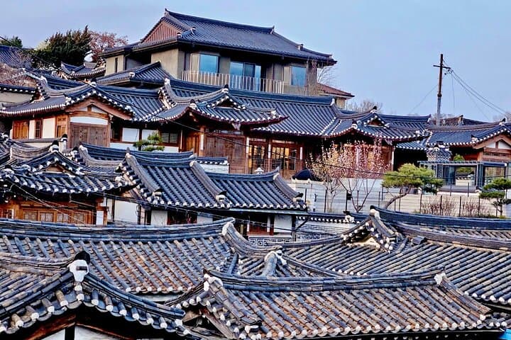 Bukchon Storytelling Walking Tour: Explore Seoul’s Oldest District photo 2