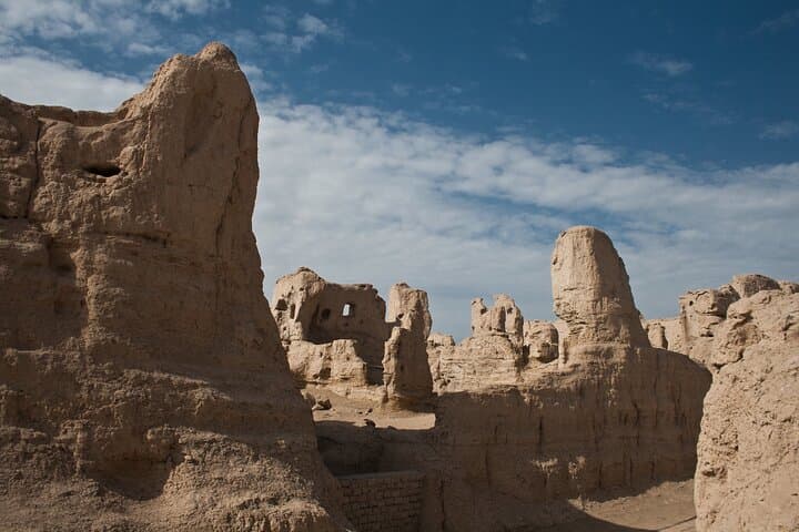 Sunset Dunes and Silk Road Ruins: Turpan 4WD Private Kumtag Desert Tour photo 5