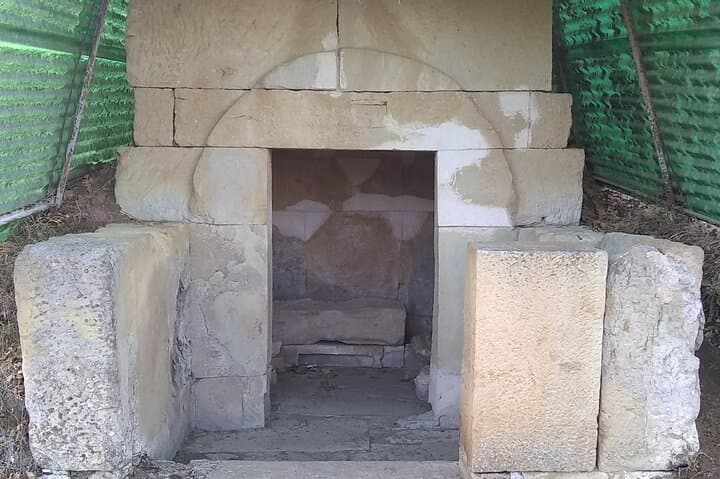 Lake Ohrid Heritage Drive: Lin Pile Dwellings & Royal Tombs of Selca photo 4
