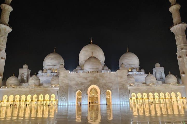 Sheikh Zayed Grand Mosque & Qasr Al Watan: Abu Dhabi Cultural Day Tour photo 2
