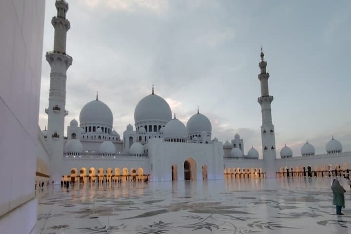 Sheikh Zayed Grand Mosque & Qasr Al Watan: Abu Dhabi Cultural Day Tour photo 1