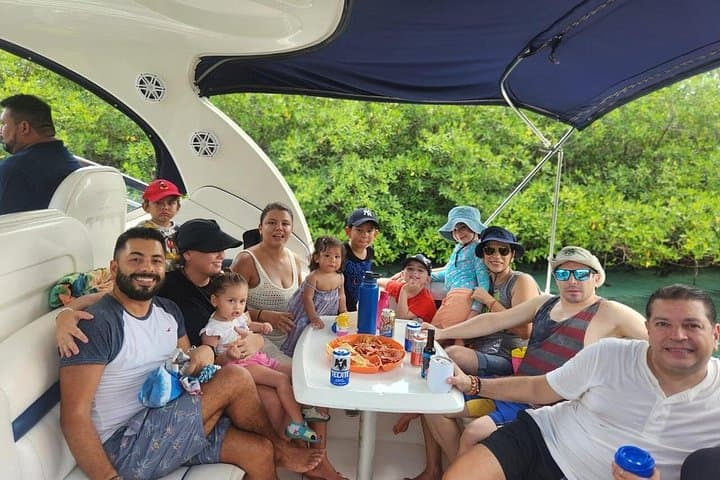 Private Yacht Rental in Cancun: Isla Mujeres & Playa Norte Day Charter photo 3