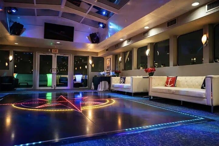 NYC Cloud 9 IV New Year's Eve Cruise — Fireworks, Open Bar & Five-Course Buffet photo 2