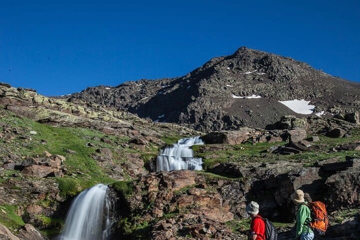 High Sierra Nevada Day Hike: San Juan Glacier Valley & Tajos del Campanario