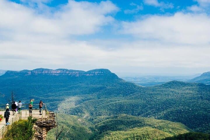 Luxury Blue Mountains Day Tour: Scenic World, Three Sisters & Private Chauffeur photo 4