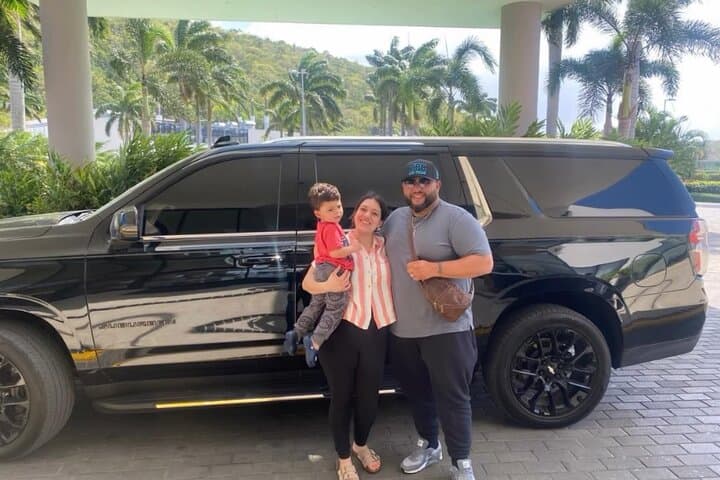 Orlando Private Transfer: Disney Resorts to Universal Studios in Comfort photo 3