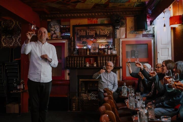 Historic Edinburgh Whisky Tasting with Storytelling at Waverley Bar photo 3