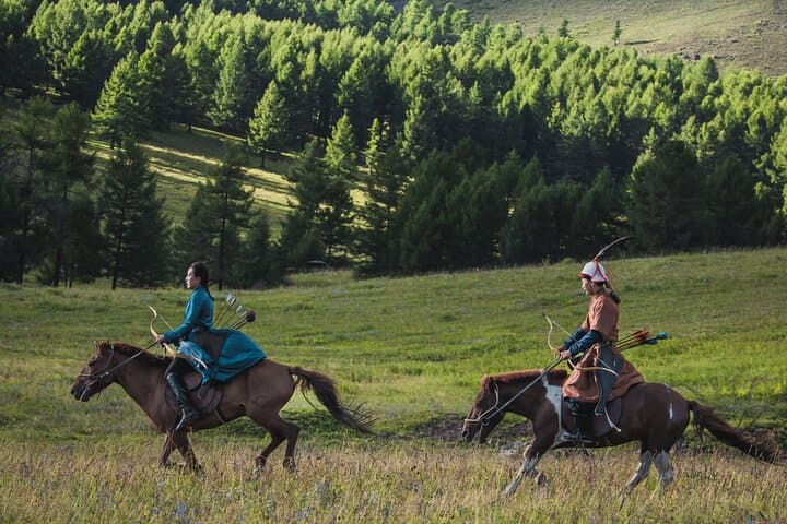 Train Like a Mongol: 3-Day Horse Archery with Real Mongol Warriors photo 5
