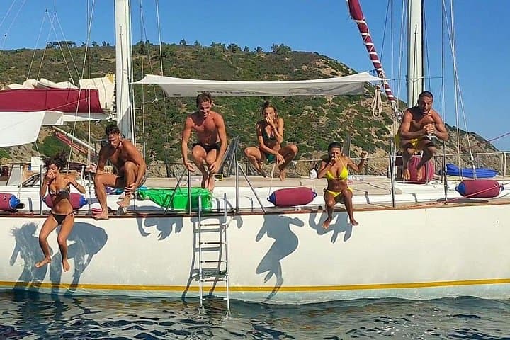 Secche della Meloria Sailing Cruise from Pisa — Aperitif, Snorkel & Seafood Lunch photo 3