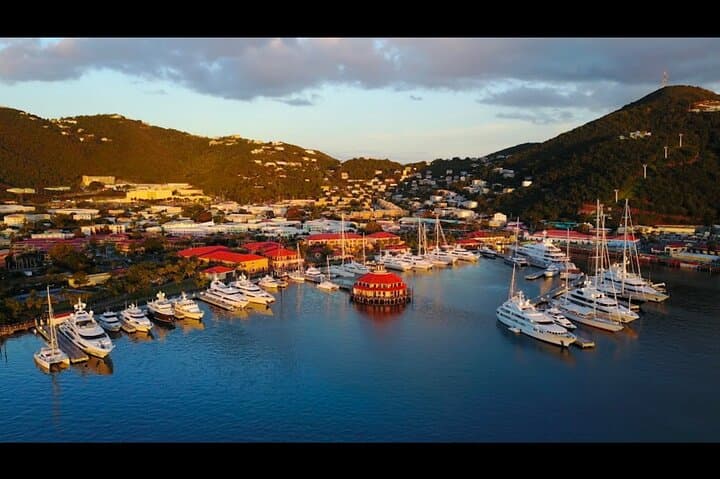 st-thomas-airport-transfer-to-bluebeards-castle-yacht-haven