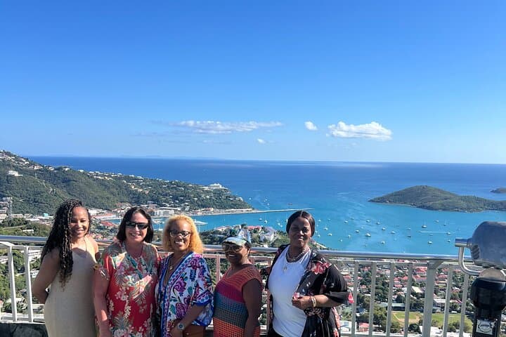 st-thomas-airport-transfer-to-bluebeards-castle-yacht-haven photo 5