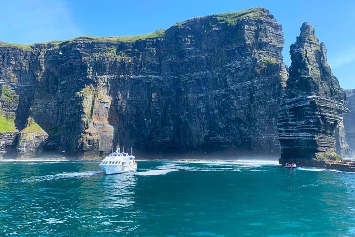 Galway Bay in a Day: Connemara, Inisheer, Cliffs of Moher & the Burren