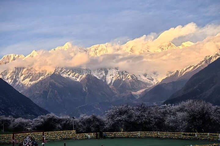7-Day Private Overland Road Trip from Chengdu to Lhasa via G318 photo 4