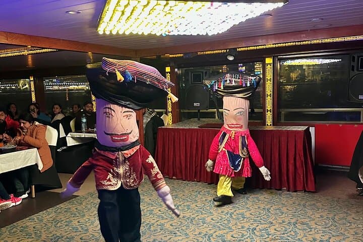 Istanbul Bosphorus Dinner Cruise: Nighttime Dining & Live Turkish Shows photo 5