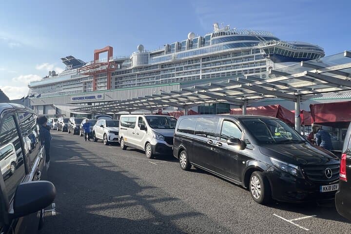 Stansted to Southampton Port Private Transfer — Meet & Greet with Luggage Assistance photo 2